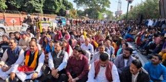 उपनल कर्मचारियों के धरने को हरक का समर्थन,न्यायालय के निर्णय का सम्मान करने की मांग