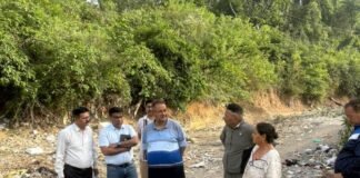 बिन्दाल नदी में चैनलाइजेशन कार्य तेज करने के निर्देश, सुबह निरीक्षण पर निकले मंत्री गणेश जोशी